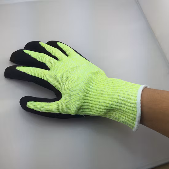 13 게이지 Hppe 샌디 니트릴 팜 컷 방지 작업 장갑