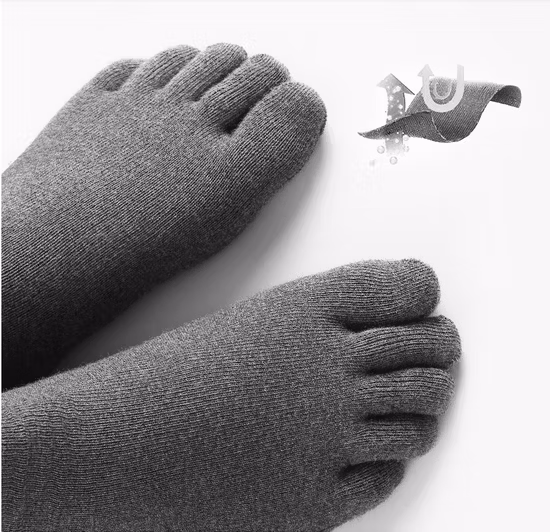 여름 관례에 의하여 착색되는 메시 통기성 면 짧은 남자 5 발가락 발목 양말